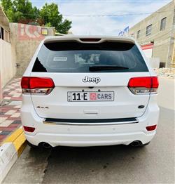 جیپ گراند شیرۆکی